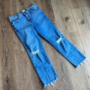 KENSIE JEANS The Slim Vintage Luxe. Size 6/28